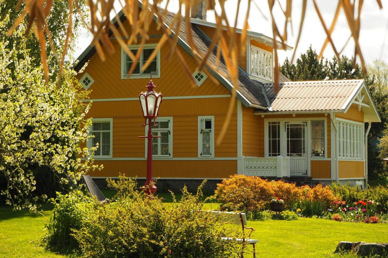 Hostal Leesi Puhkemaja Exterior foto
