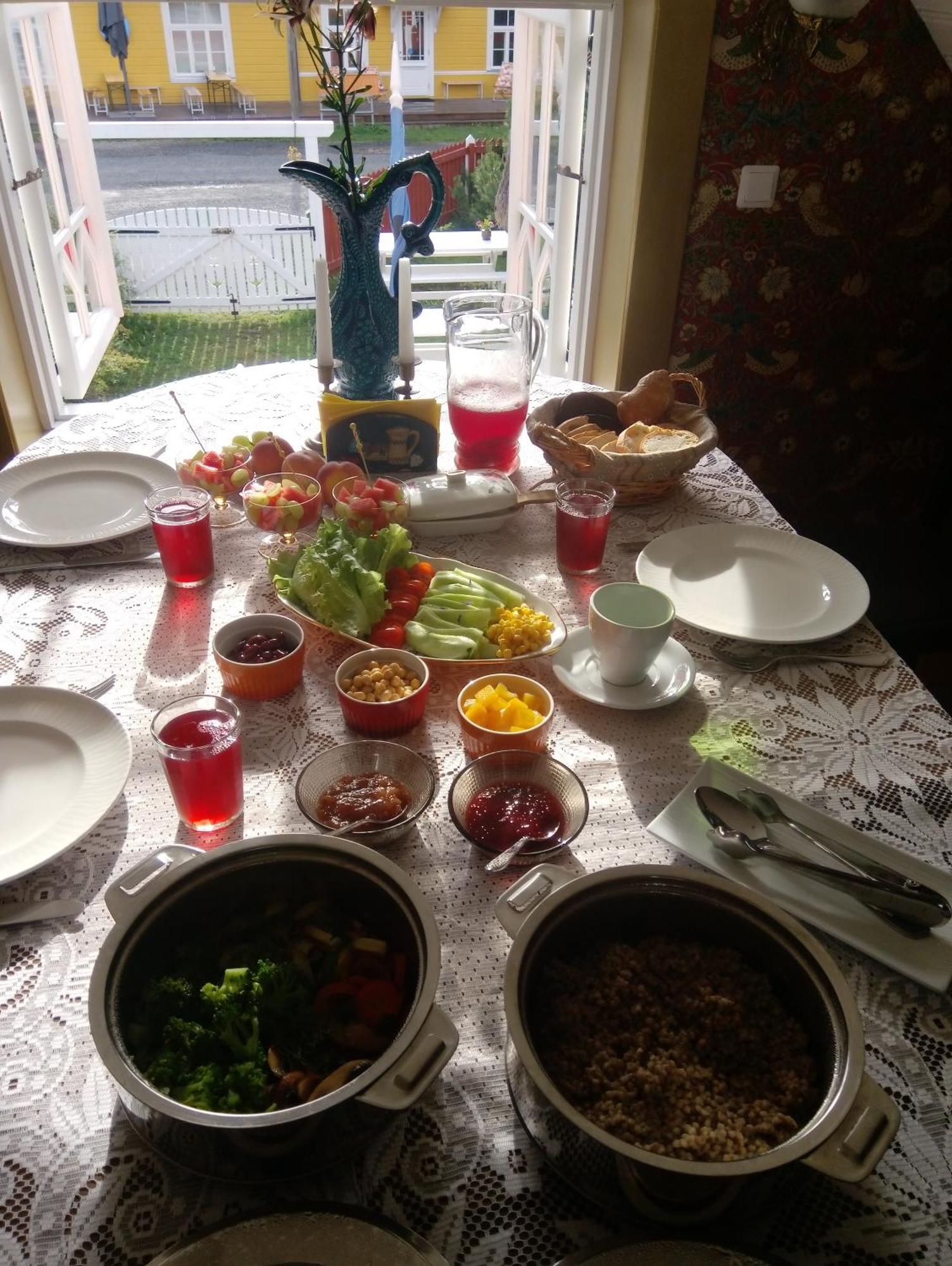 Hostal Leesi Puhkemaja Exterior foto
