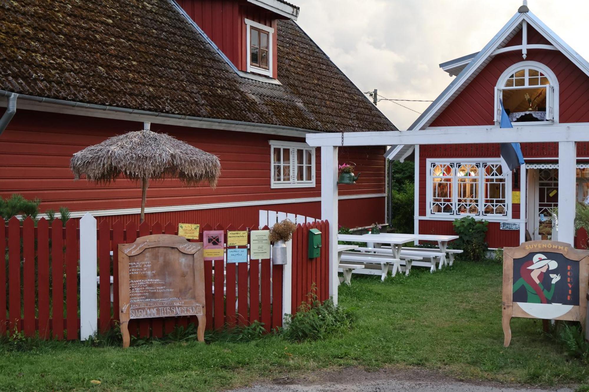 Hostal Leesi Puhkemaja Exterior foto